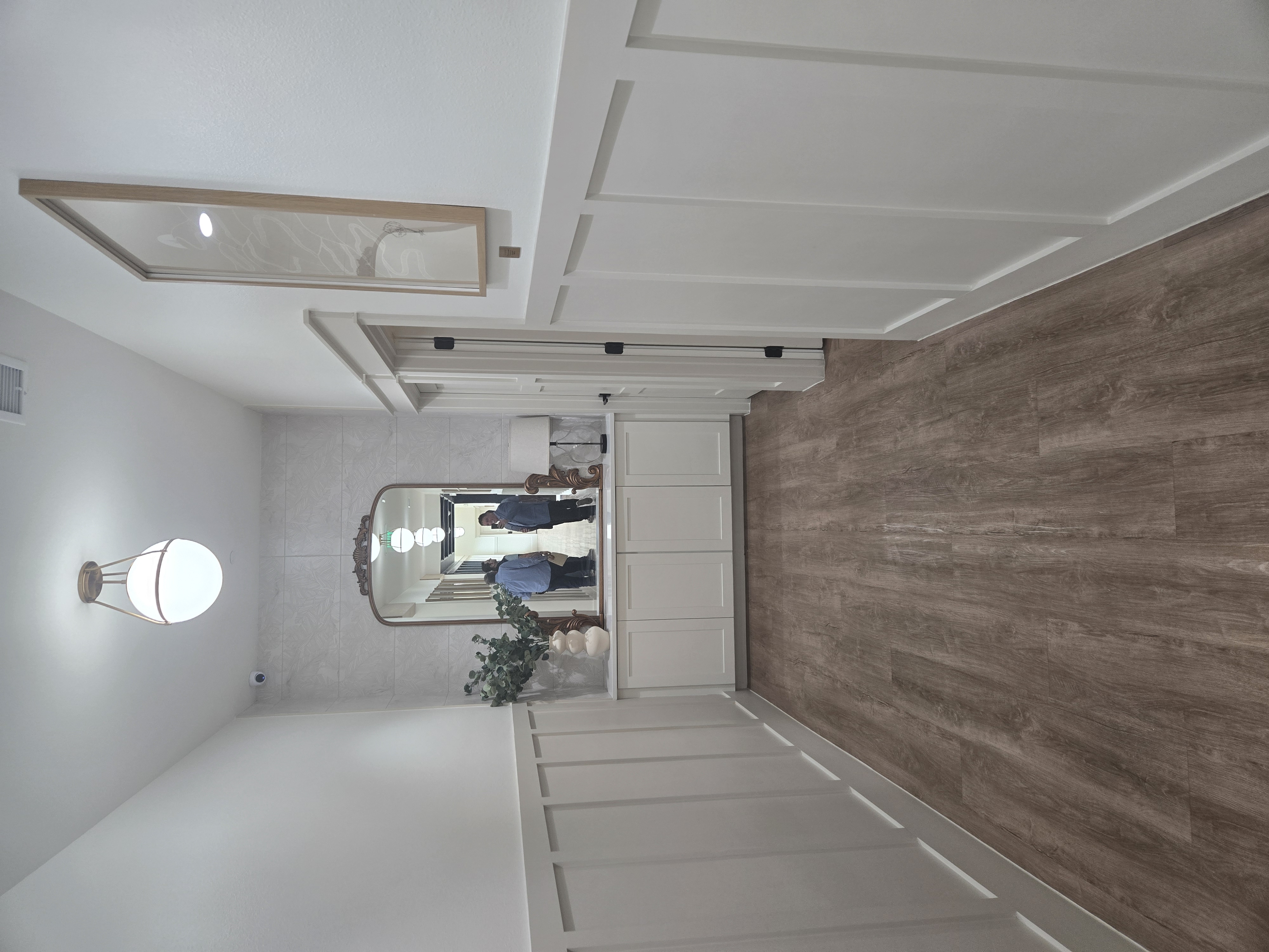 On-site salon corridor